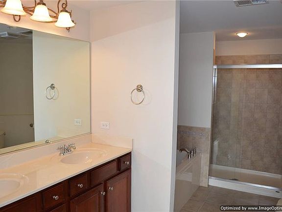 4th image of 104 E 11th Ave APT 302