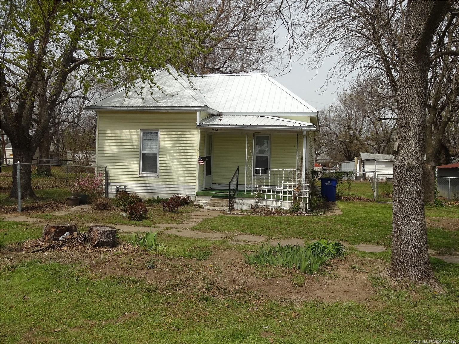 612 W Shawnee Ave, Nowata, OK 74048 Zillow