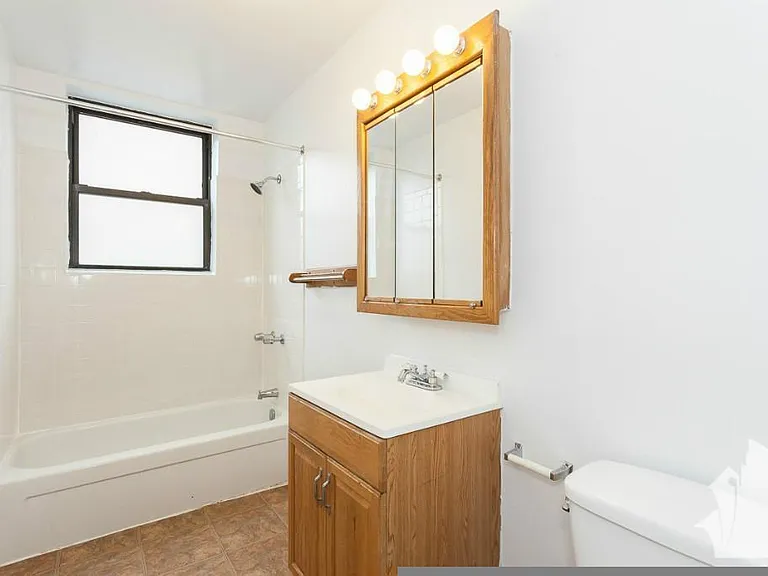 2319 N Kedzie Blvd #2319-1R — Photo 9