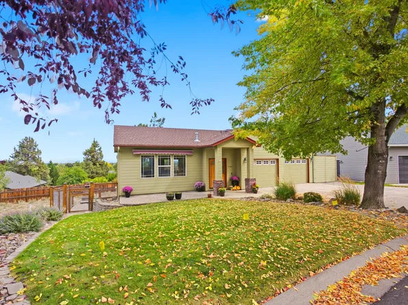 2504 SW 32nd St, Redmond, OR 97756