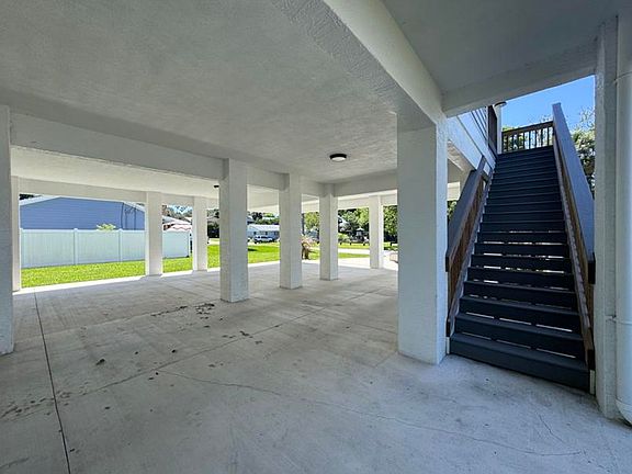 2nd image of 356 Seminole Dr
