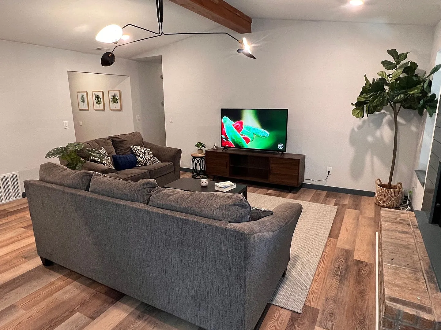 Cute 3 Bed 2 Bath home in the heart of Fayetteville — Photo 4