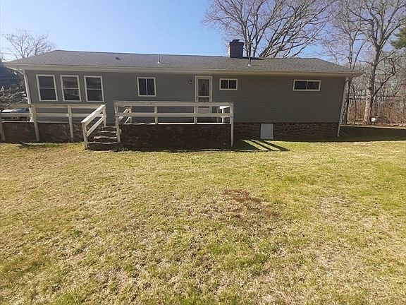 3rd image of 76 Hall Rd