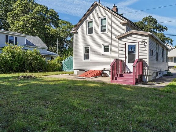4th image of 70 Northup St