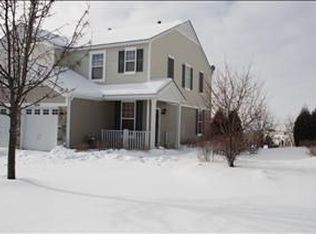 2087 Limestone Ln, Carpentersville, IL 60110