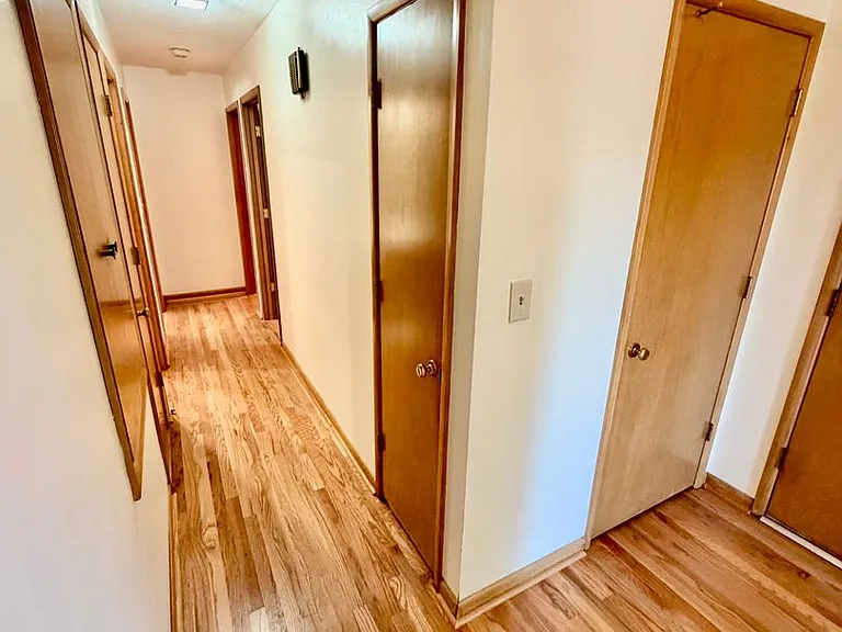 1712 SE 104th Ave — Photo 32