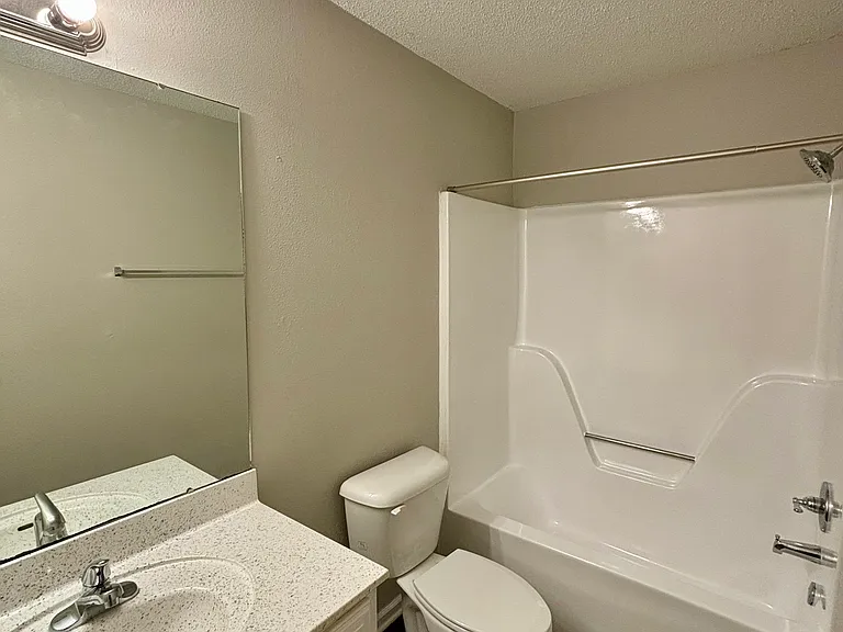 3 Eastwood Ct — Photo 12