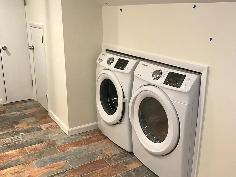 1176 S Main St #1 — Photo 9