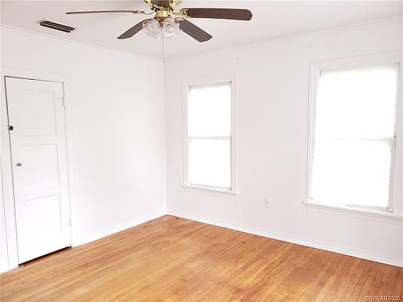 4th image of 718 Whittington St