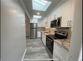 85 Knowlton St, Stratford, CT 06615