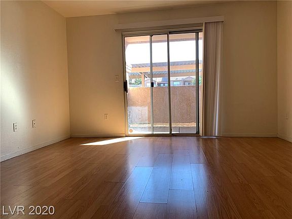 3rd image of 1150 N Buffalo Dr APT 1043