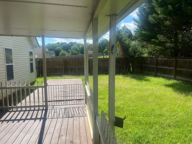 301 Vineyard Ridge Ln — Photo 25