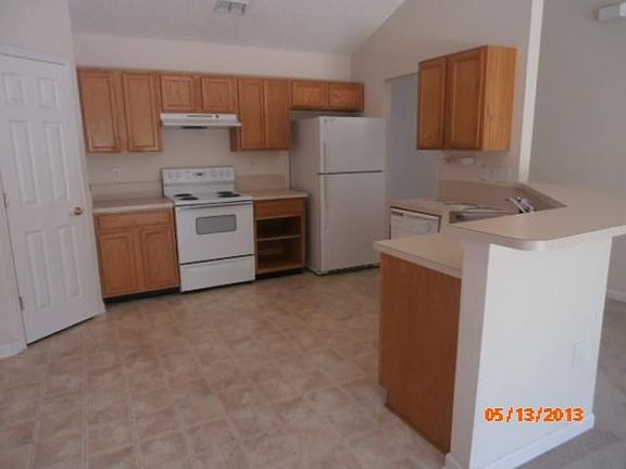 3rd image of 11 Plainview Dr #A