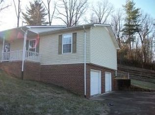 805 Meadowbrook Rd, Afton, TN 37616