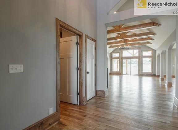 Wow Entry Way!