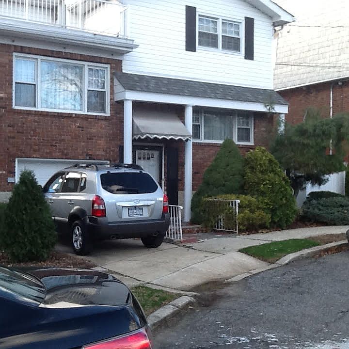 1st image of 822 Davis Ave