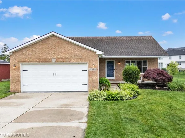 53611 County Line Rd, New Baltimore, MI 48047