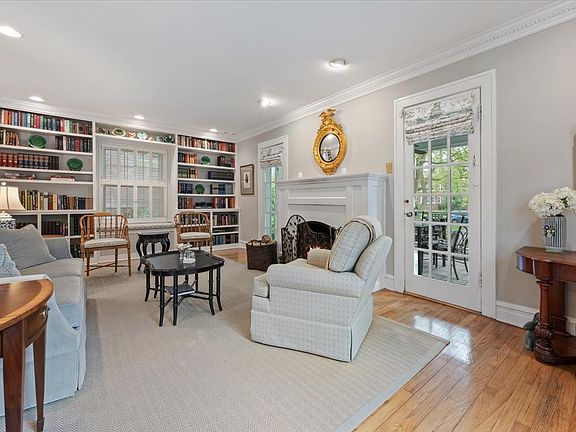 4th image of 2311 Park Pl
