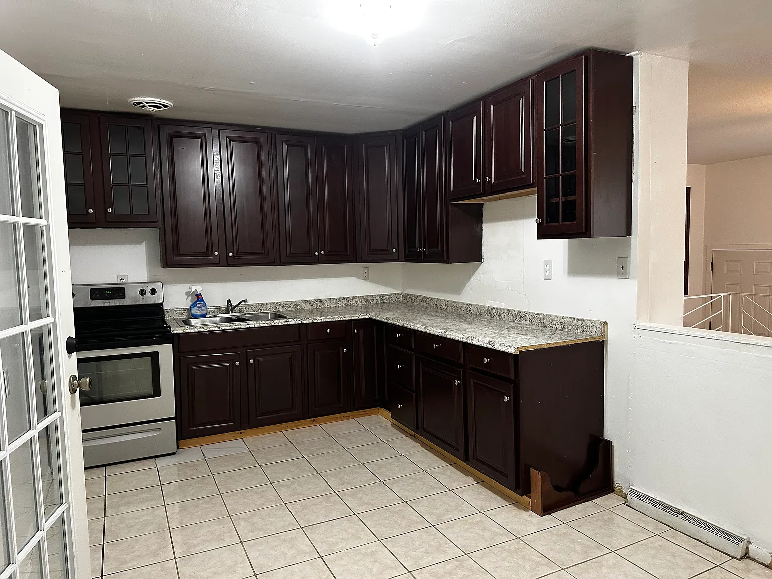 9510 Castle Dr — Photo 1