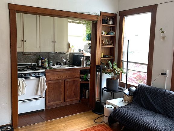 2nd image of 2231 Blake St APT 4