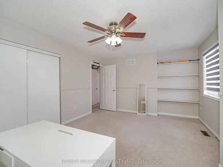 59 Scottsdale Dr — Photo 25