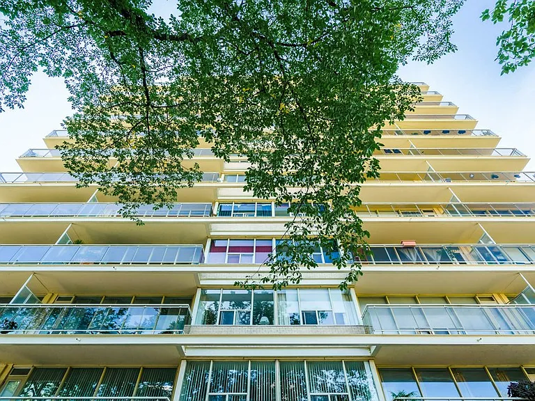160 Balmoral Ave #1 — Photo 40