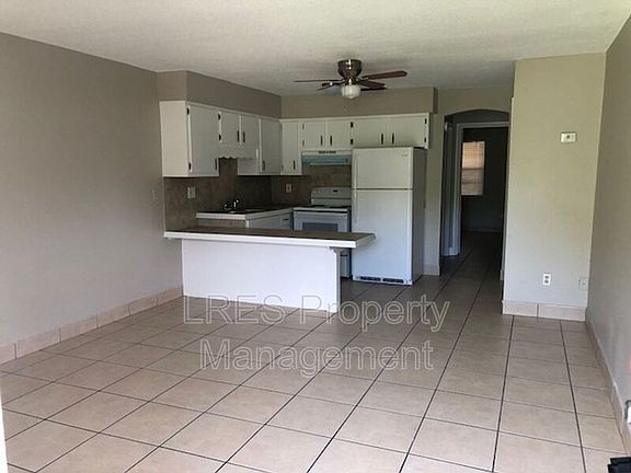 2nd image of 1031 Columbia Ave APT J