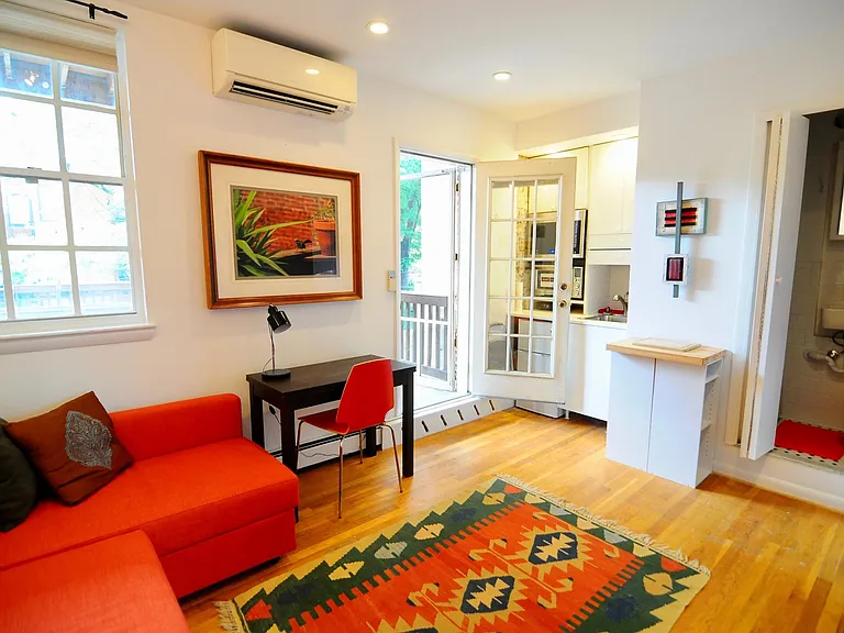 1712 Corcoran St NW #6R — Photo 1