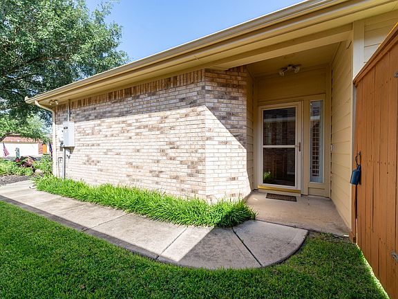 4th image of 5327 Thorngate Ct