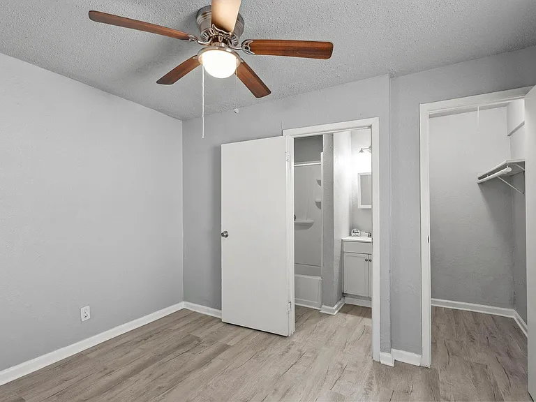 3116 Avenue L #1 — Photo 7