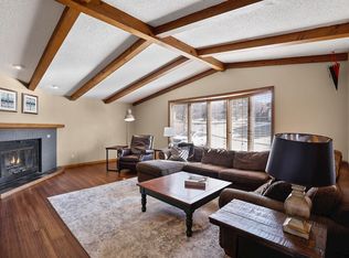 11120 Sumac Ln, Minnetonka, MN 55305