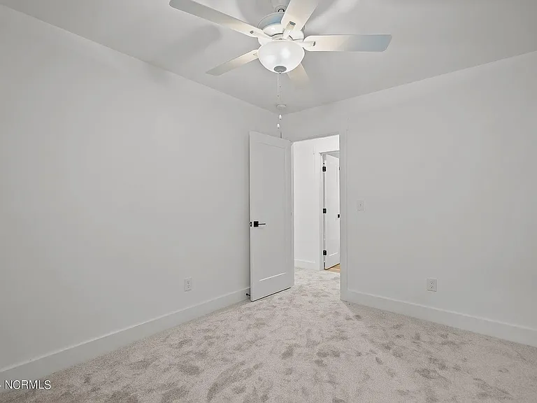 3206 Belmont Cir — Photo 19