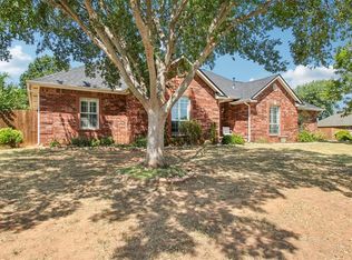 504 Pool Ln, Shawnee, OK 74801