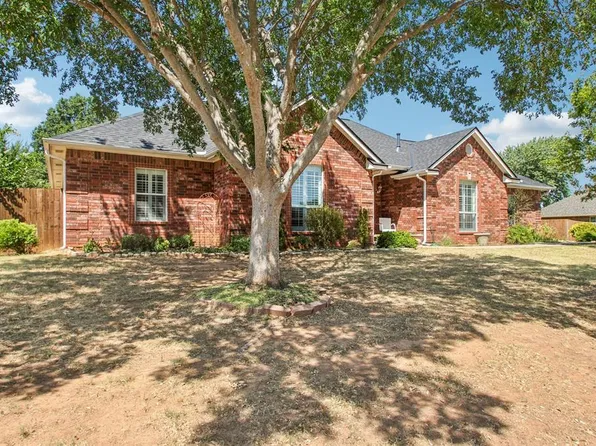 504 Pool Ln, Shawnee, OK 74801