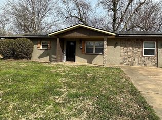 811 Gail St, Springdale, AR 72762