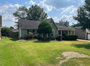 1231 Breezy Gate Dr, Cordova, TN 38018