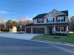 5053 Long Grove Dr, Kernersville, NC 27284
