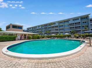 215 SE 3rd Ave APT 102D, Hallandale, FL 33009