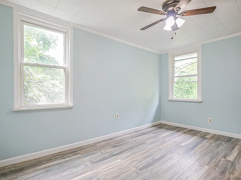 2745 Enslin St — Photo 16
