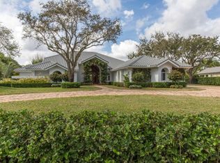 2559 Fairway Island Dr, Wellington, FL 33414
