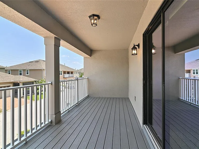 2913 Windmill Dr — Photo 3