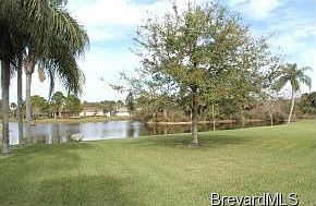 4th image of 3460 Fox Wood Dr