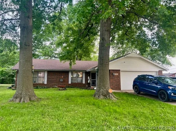 1327 W Clyde Ave, Vinita, OK 74301