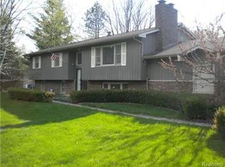 8155 Reese Rd, Clarkston, MI 48348