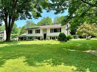 156 Deborah Dr, Rutland, VT 05701