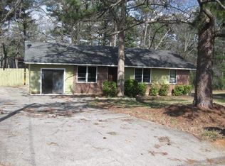 4637 Ridgewood Dr, Forest Park, GA 30297