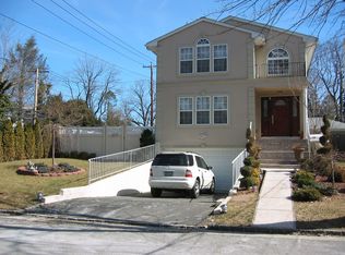 3 Wheeler Ave, Albertson, NY 11507