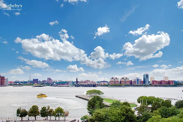 Sold by Sotheby's International Realty | media 13