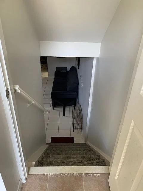 2 bed, $2,050 — Photo 3