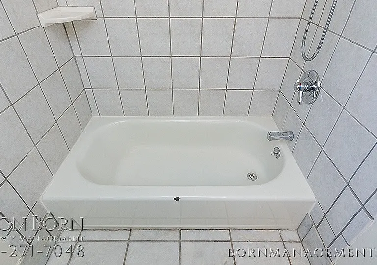 1351 Chestnut St — Photo 26